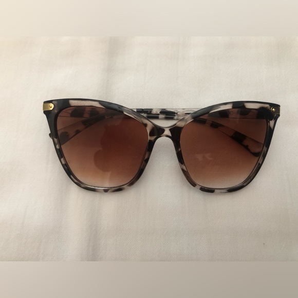 Accessories - Cat Eye Glasses